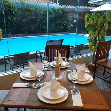 Ratana Hotel Chiang Mai Eksteriør billede